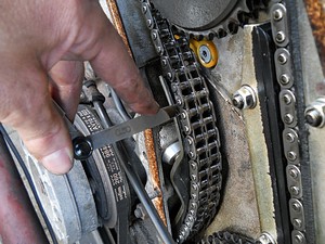 Einstellhinweise manueller Kettenspanner